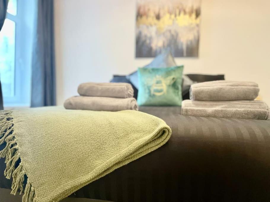 Cozy & Spacious 3-Bedroom Home By Tailored Accommodation 스완지 외부 사진