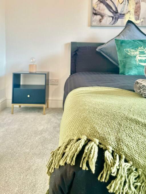 Cozy & Spacious 3-Bedroom Home By Tailored Accommodation 스완지 외부 사진
